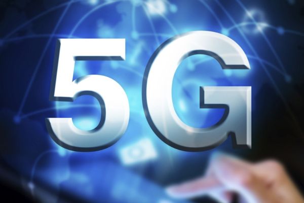 Arriva il 5G, la rete che mette in comunicazione persone e cose.