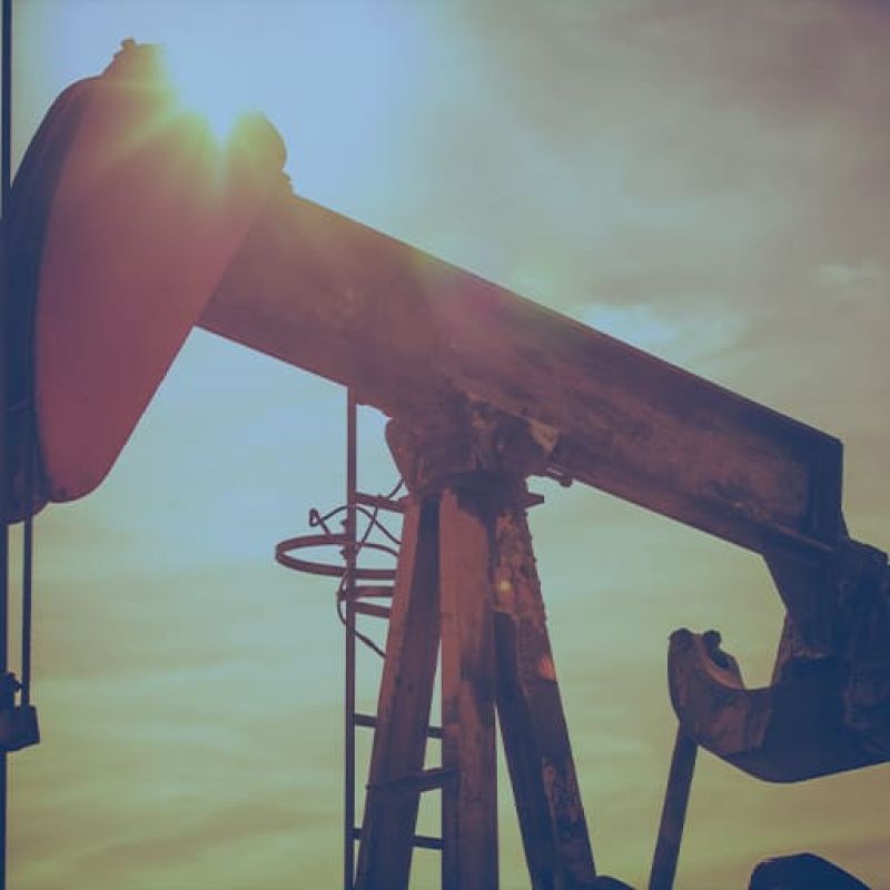 Energia non rinnovabile: un bilancio tra vantaggi, svantaggi e impatto ambientale