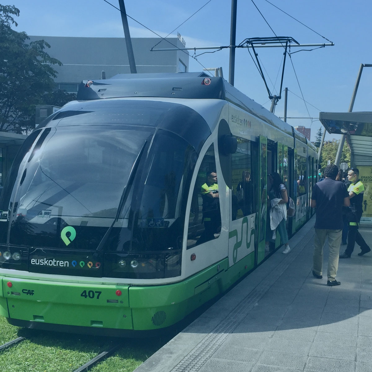 Mobilità sostenibile: guida completa alle soluzioni e all’impatto ambientale
